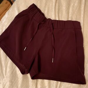 Lululemon On the Fly Shorts Size 8